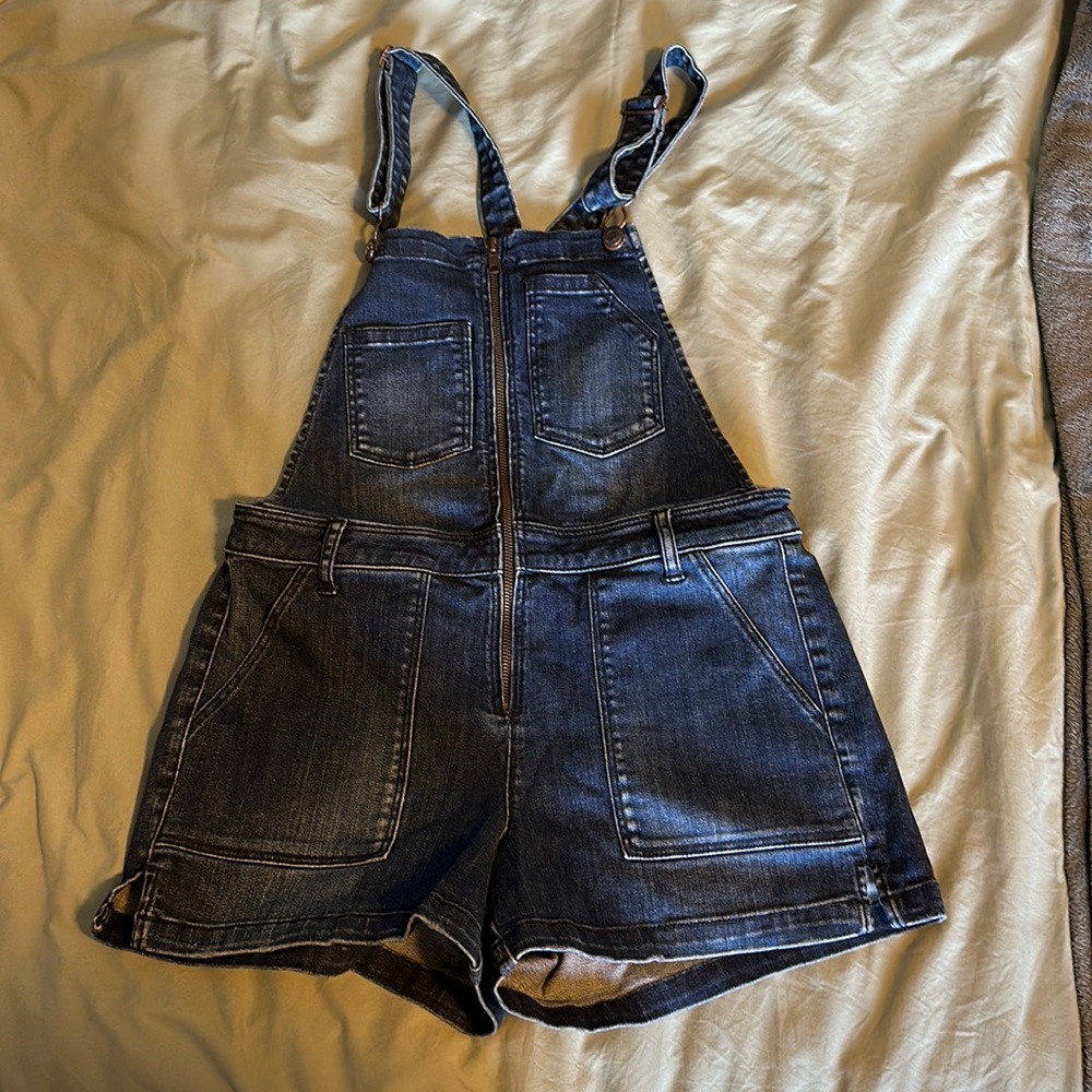 AE women’s overalls